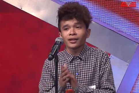 'Nam lay tay anh' thanh tham hoa tren san khau Got Talent hinh anh