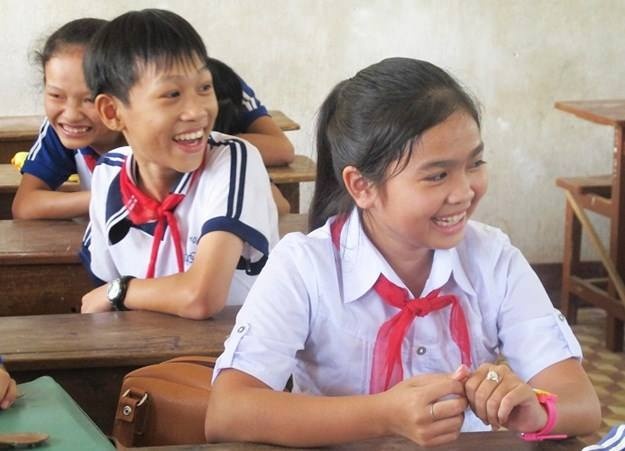 Thiện Nhân trong buổi học cuối cùng tại trường THCS Phước Lộc trước khi lên TP.HCM nhập học.