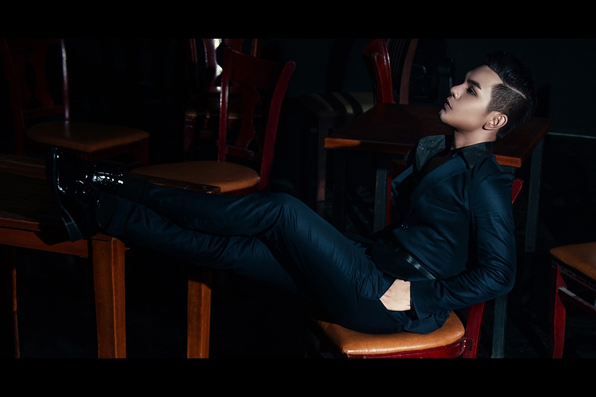 MV 'lot xac' cua Son Ngoc Minh cham moc trieu view hinh anh