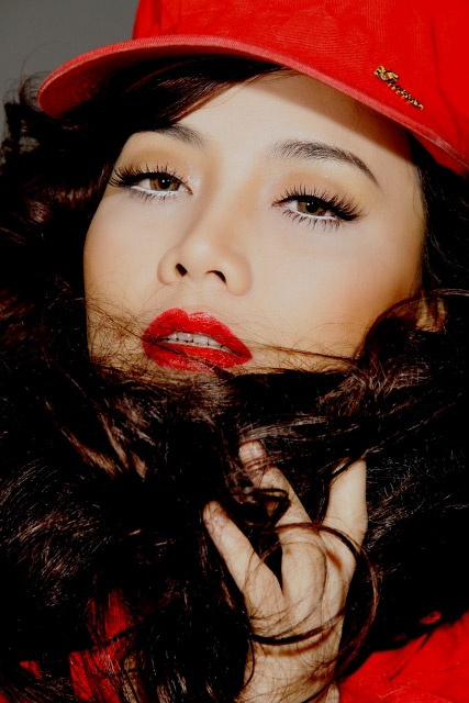 Dù không đưa ra khẳng định nào về mối quan hệ này, người ta vẫn thấy Trang Nhung sánh đôi cùng Lê Đắc Lâm tới dự nhiều sự kiện.