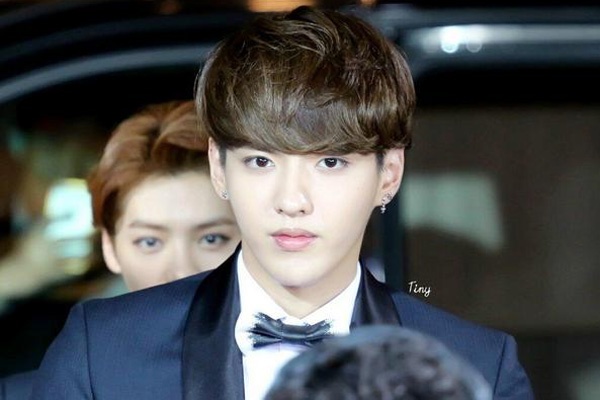 Kris (EXO) bi ky thi tai que nha Trung Quoc vi phan boi SM hinh anh