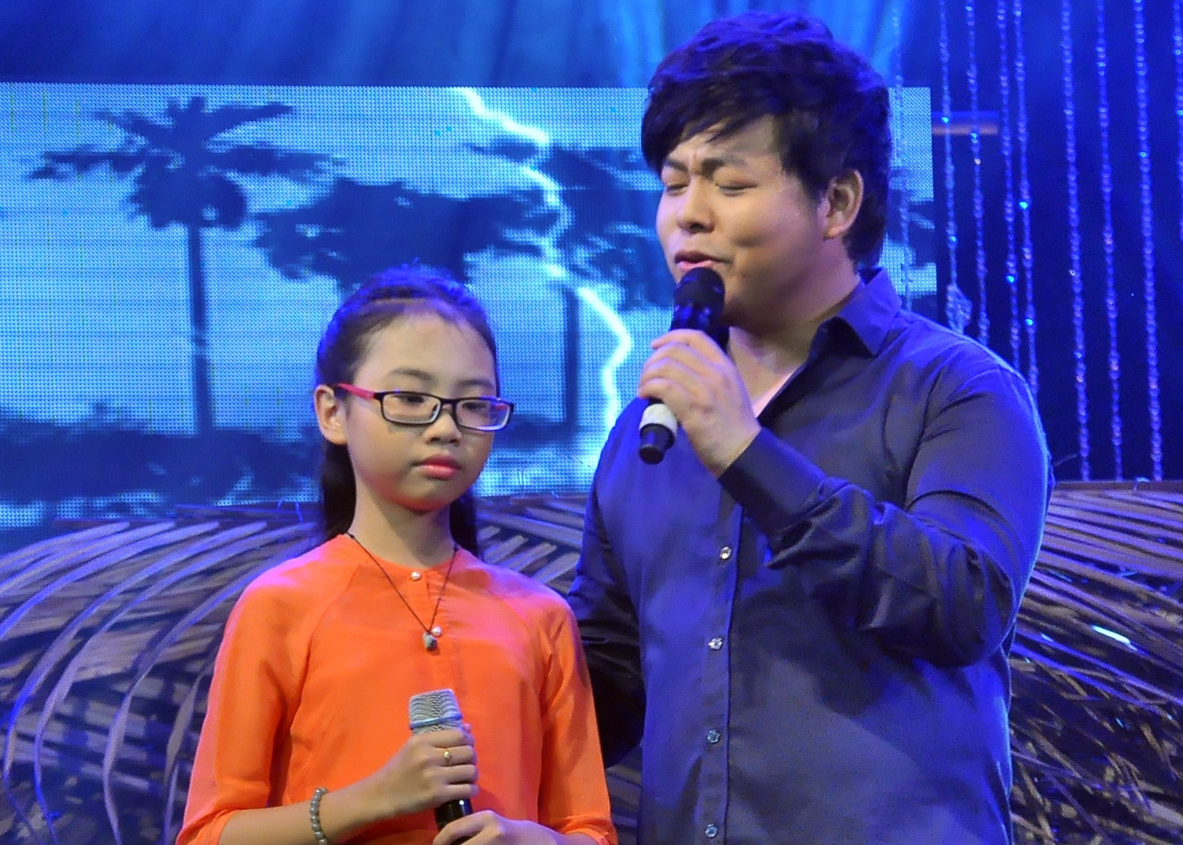 Phuong My Chi duoc ba nuoi to chuc liveshow dau tay hinh anh