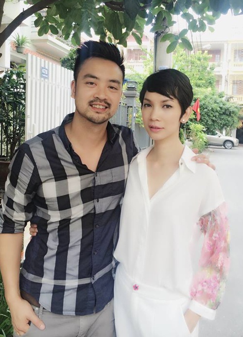 Xuân Lan cũng dính nghi án yêu người đã có gia đình.