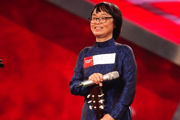 Co Quynh Mai hat 'Sai Gon ca phe sua da' hinh anh