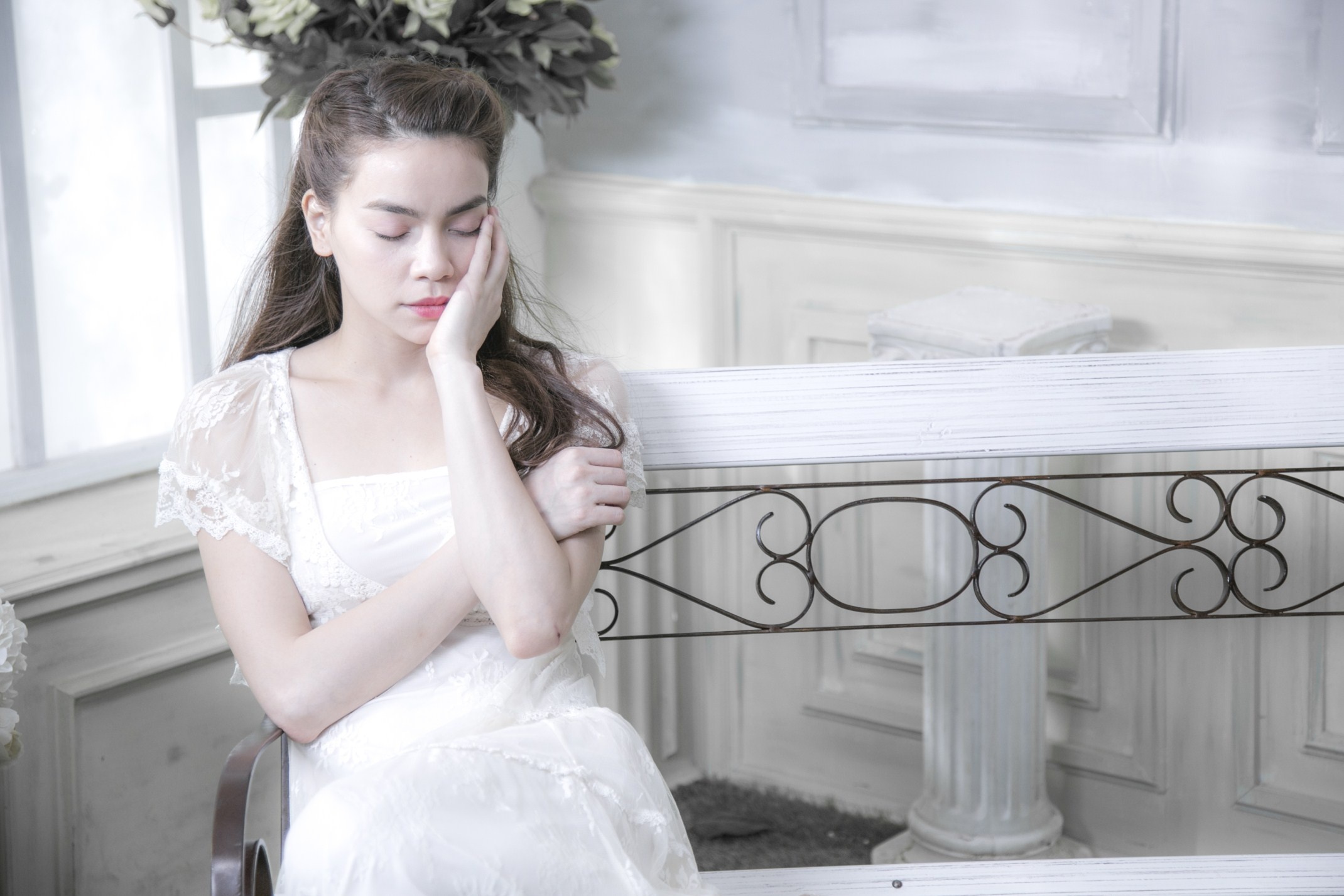 Xoa Ky Uc-Ho Ngoc Ha hinh anh