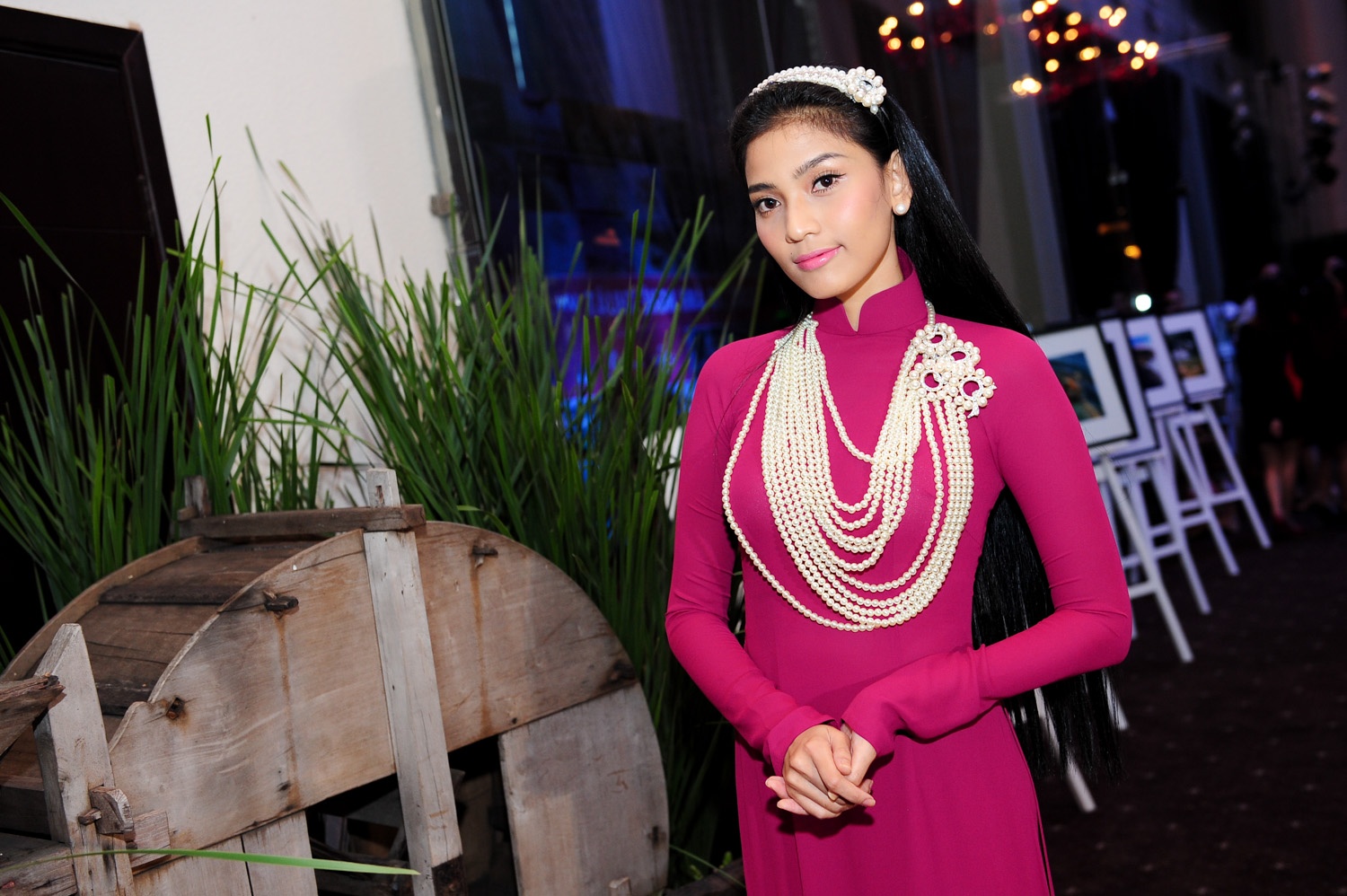 Truong Thi May mac ruom ra vi tham phu kien hinh anh