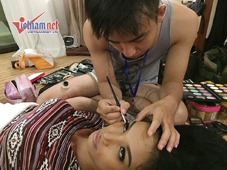 Hau truong kho tin cua Hoa hau Viet Nam 2014 hinh anh
