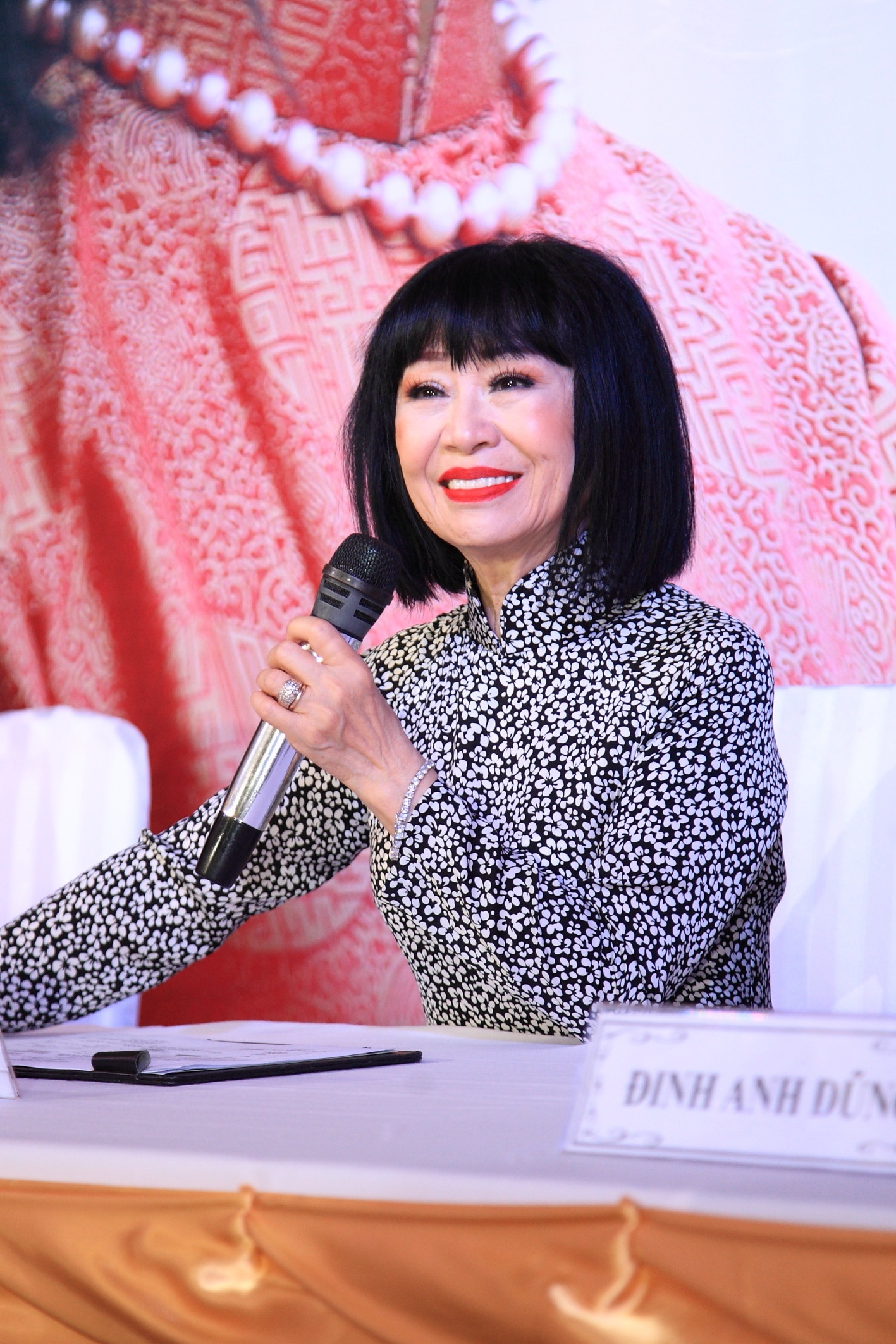 Nhập mô tả cho ảnlh