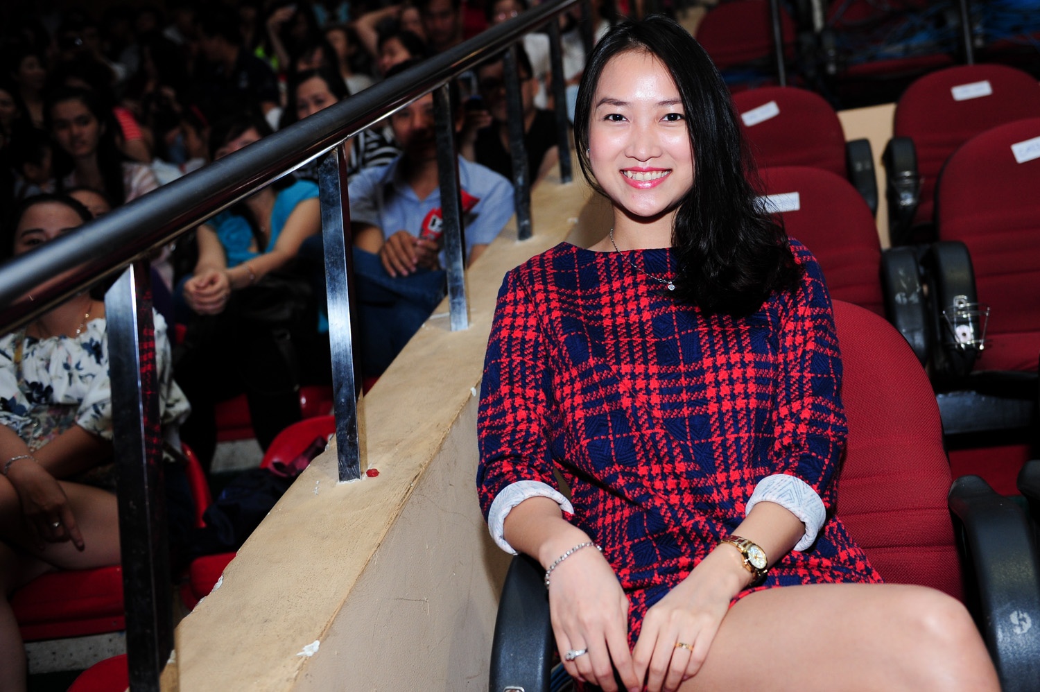 Vo 9X Lam Truong tron tria hon sau dam cuoi hinh anh