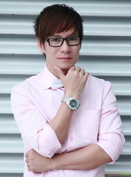 Từ khi ra mắt Trọn đời bên em vol 1 đến nay, Lý Hải luôn nhận được sự ủng hộ và yêu thương của khán giả và gần như album nào của anh khi ra mắt cũng có mặt trong nhà của nhiều người từ Nam chí Bắc. Khối lượng người hâm mộ của anh cũng không tập trung vào một đối tượng nhất định mà trải dài từ nhiều độ tuổi, ngành nghề, trong đó phần lớn cũng là các khán giả của khu vực miền Tây, nơi đón nhận các sản phẩm của anh nhiệt tình nhất. Các sản phẩm của Lý Hải không được PR mạnh mẽ, thay vào đó khai thác triệt để thế mạnh của mình là những ca khúc có giai điệu bình dân, ca từ dễ hiểu kèm theo đó là những MV được thực hiện theo mô tuýp phim ngắn – hài cùng sự xuất hiện của các danh hài càng được tiếp nhận một cách rộng rãi. 