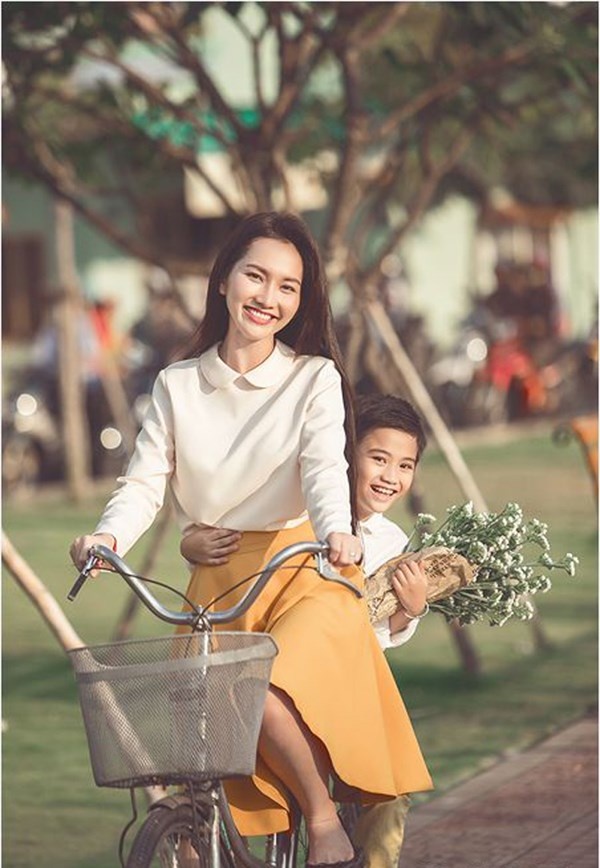 Năm 2014, Kim Hiền đã tiến thêm một bước đến với anh chàng Việt kiều Andy.