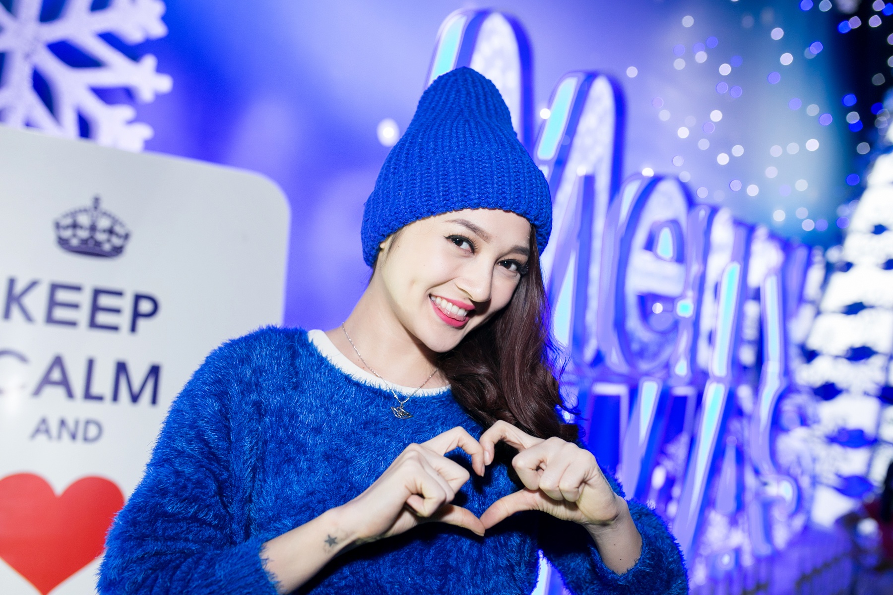 Bao Anh diu dang don Giang sinh hinh anh