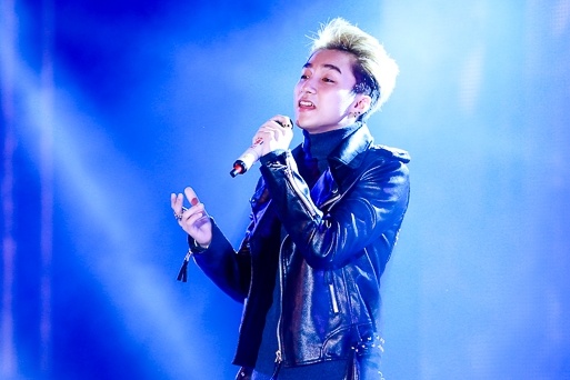 Son Tung M-TP, Dong Nhi duoc co vu nong nhiet o mien Tay hinh anh