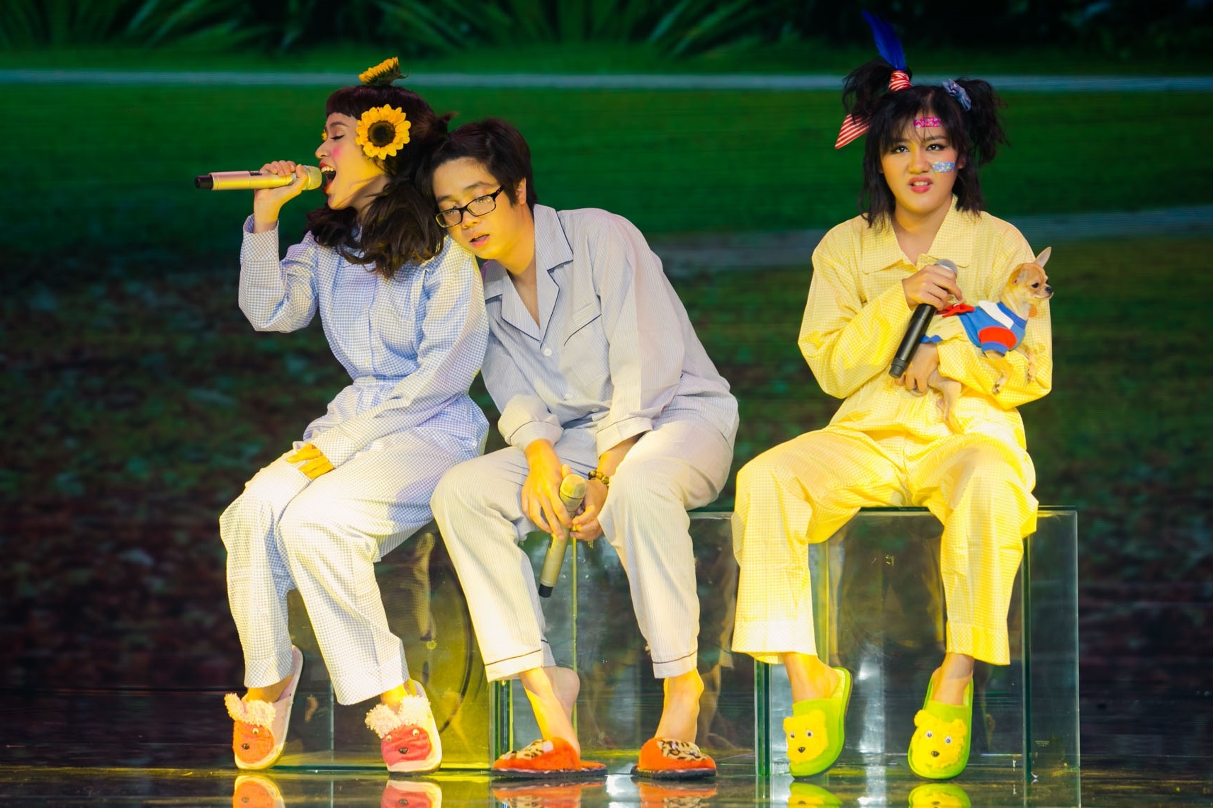 Van Mai Huong, Bui Anh Tuan hoa benh nhan tam than hinh anh