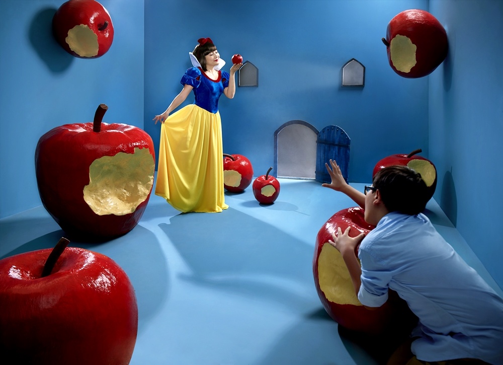 Câu chuyện về nàng Bạch Tuyết được Quỳnh Hương dạy con trai về sự khiêm tốn, hạnh phúc với những gì mình đang có. 