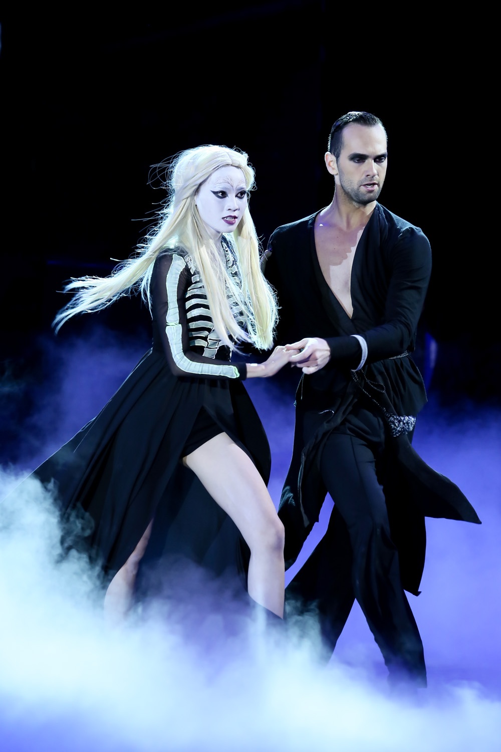 Ninh Dương Lan Ngọc tạo hình tượng ma nữ rất ấn tượng.