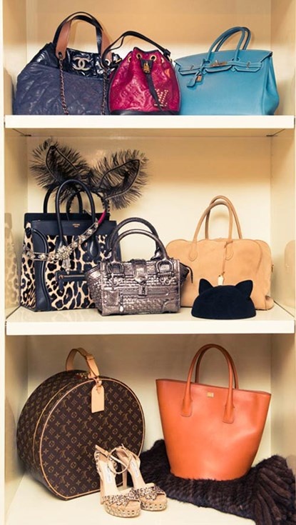 Tủ đồ của Rosie rất gọn gàng.