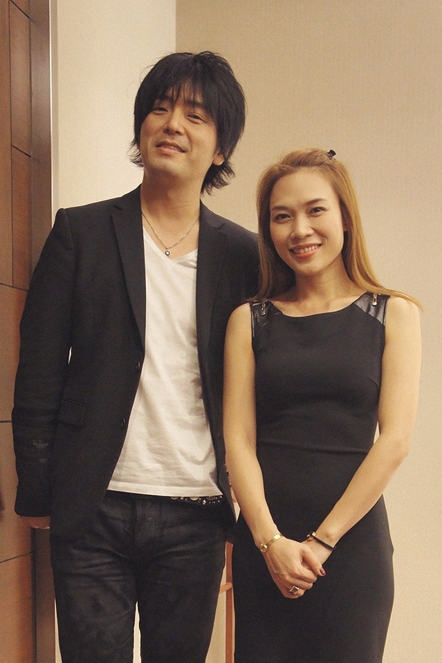 Mỹ Tâm và nghệ sĩ guitar Oshio Kotaro.