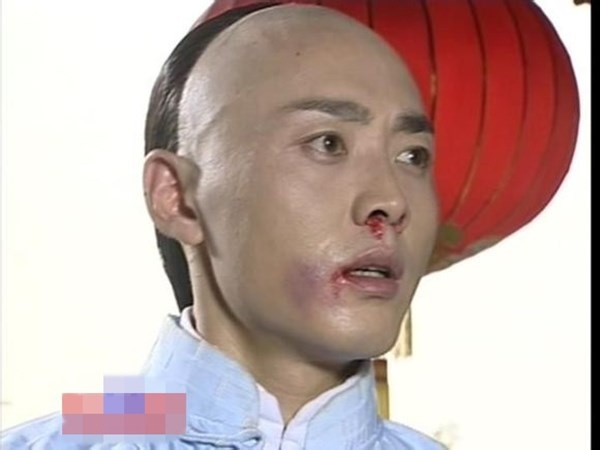 Lương Bỉnh Văn (Thẩm Hiểu Hải) trong Vô Diệm Nữ.