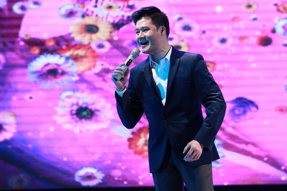 Ngoài ra, phần trình diễn của các ca sĩ trẻ như Phan Ngọc Luân, Nghi Lê, Trọng Khương, Giang Hồng Ngọc cùng các đàn anh như Hàn Thái Tú, Quang Dũng cũng đã góp phần để chương trình đong đầy và trọn vẹn cảm xúc.