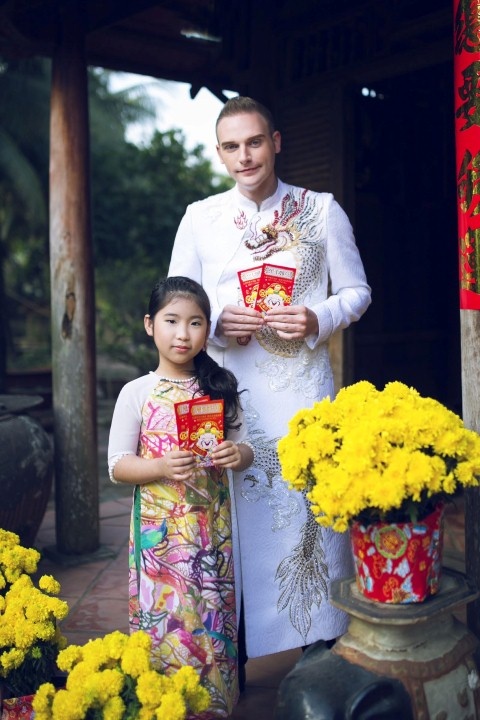 “Cặp đôi” Kyo York - Ju Uyên Nhi.