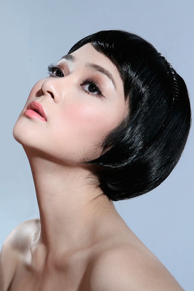 Từ năm 2013, cô làm việc tại Viện Nghiên cứu và Truyền thông của Học viện báo chí và tuyên truyền..