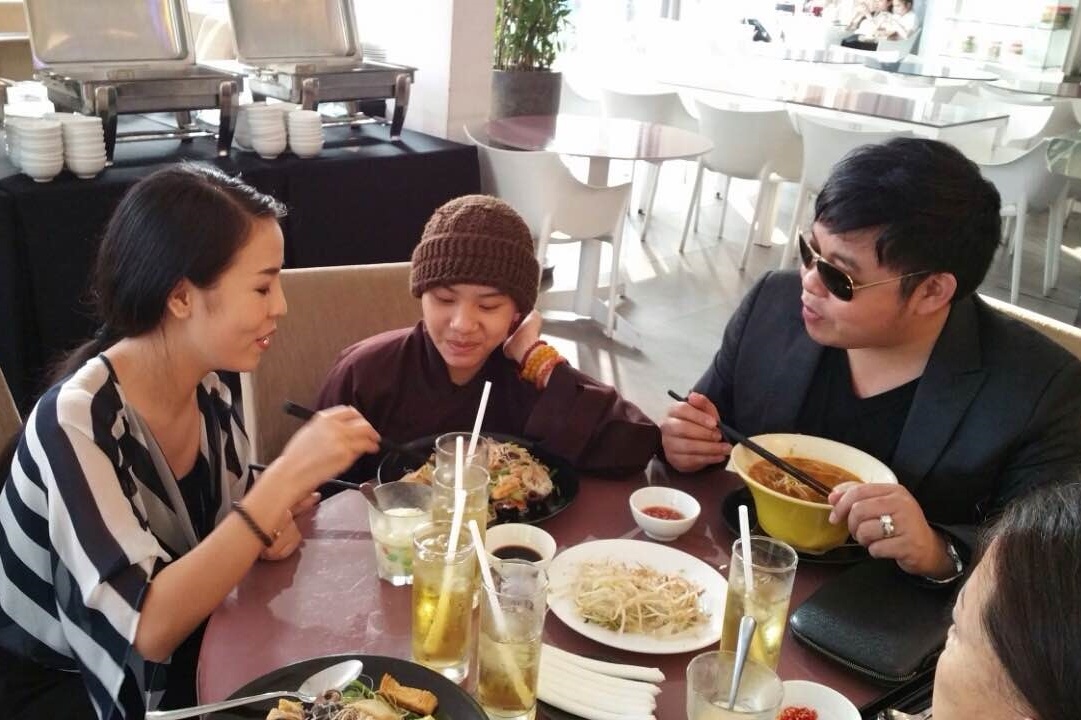 Sau Phuong My Chi, Quang Le nhan them con nuoi hinh anh