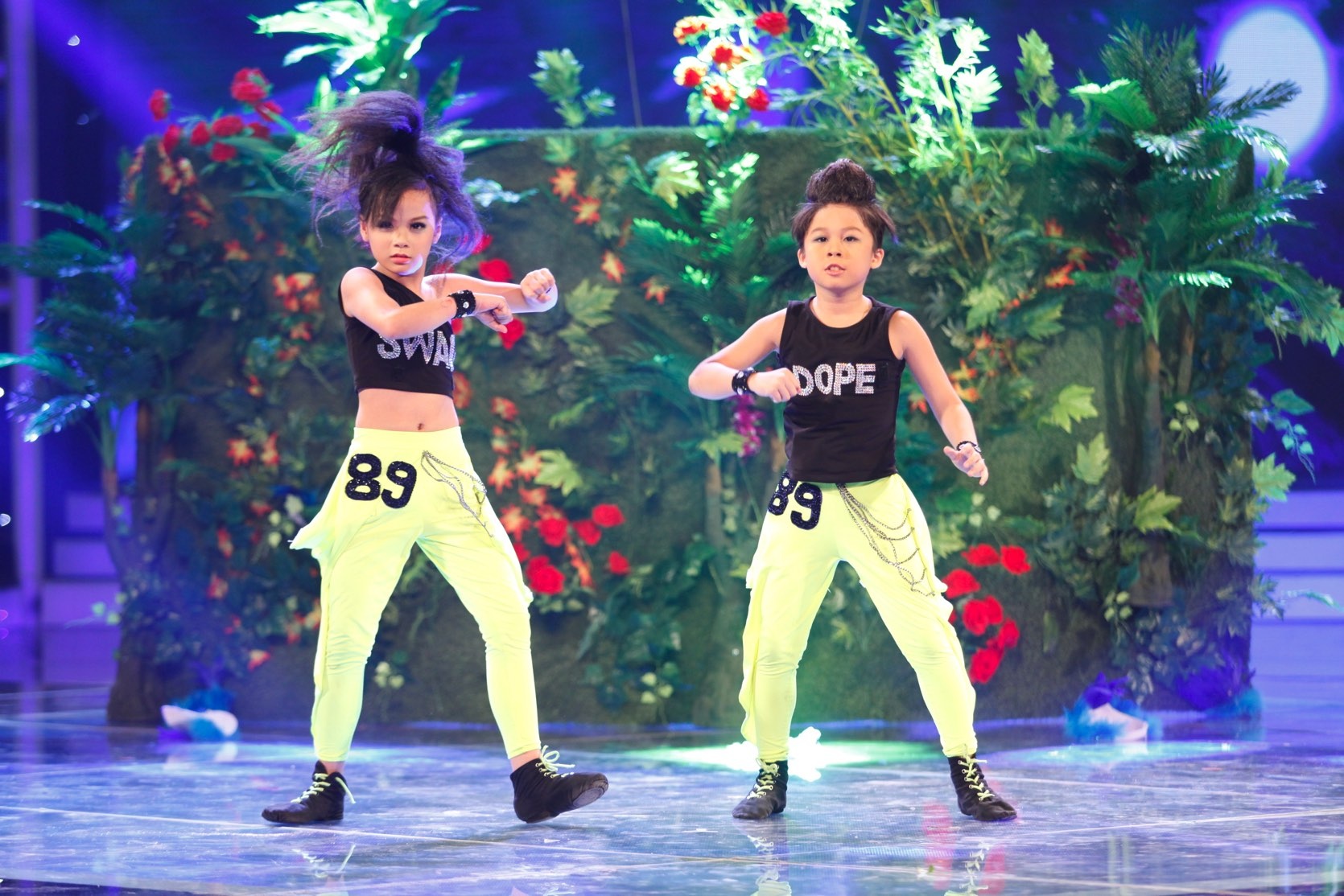 Duc Huy - Thuc Nhi nhay ballet, hiphop hinh anh
