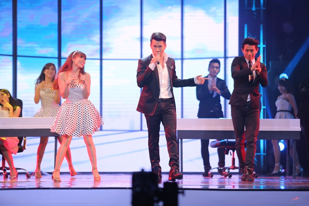 Hồ Trung Dũng cũng góp mặt với bài hát Nếu có yêu tôi. 