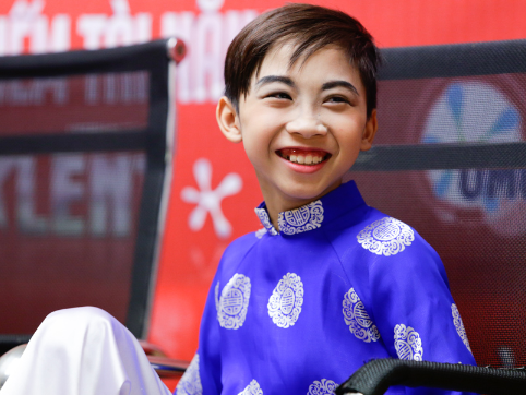 Duc Vinh gay nhat lop nhung chi thich an chay hinh anh