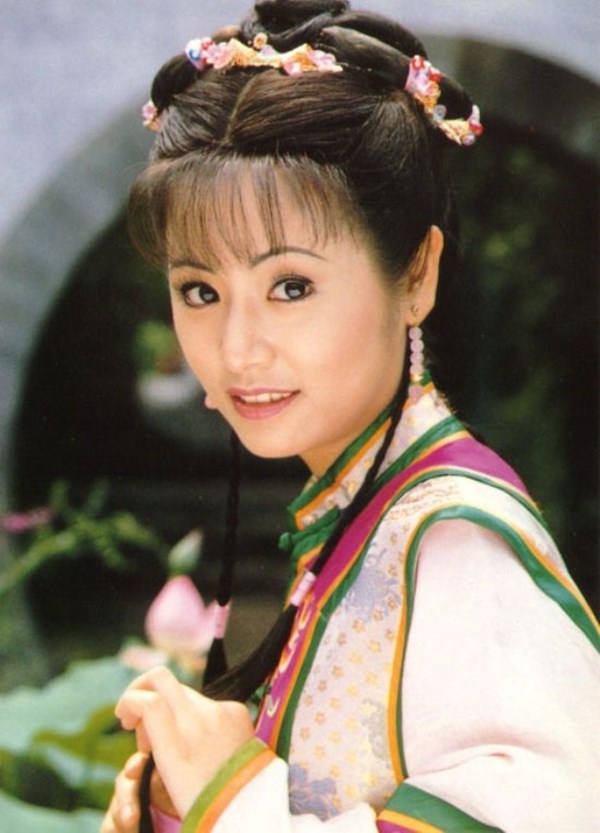 Nhân vật Hạ Tử Vy trong sáng, thiện lương trong Hoàn Châu Cách Cách chính là vai diễn giúp Lâm Tâm Như nổi đình nổi đám. 