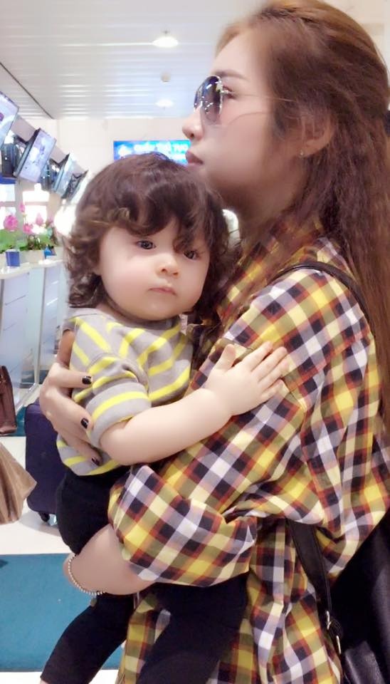 Bà mẹ xinh đẹp viết: