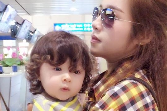 Con sao Viet vui choi ngay le hinh anh