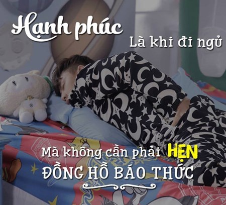 Ca khúc Yêu không nghỉ phép của Isaac gây bão sau khi được anh trình bày tại The Remix. Nhiều fan đã chế ra bức ảnh với nội dung: niềm hạnh phúc khi đi ngủ là không cần đặt báo thức?