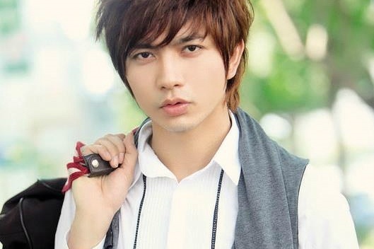 Nhung ngoi sao chao doi vao ngay dac biet hinh anh