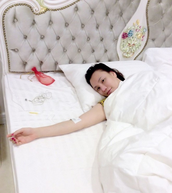 Không chỉ thí sinh, các ban giám khảo cũng chịu sức ép nặng nề khi ngồi trên vị trí ghế nóng. Trước đêm chung kết X Factor