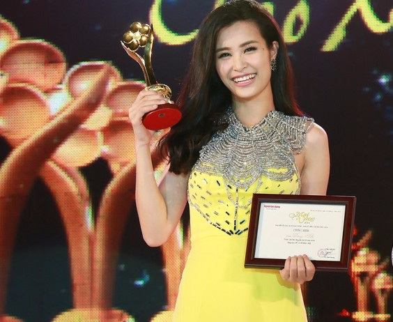 Ca si Viet quen mat trong cuoc dua giai thuong am nhac hinh anh