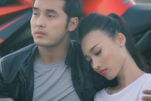 Ban gai thay Ung Hoang Phuc tuyen chon chan dai dong MV hinh anh