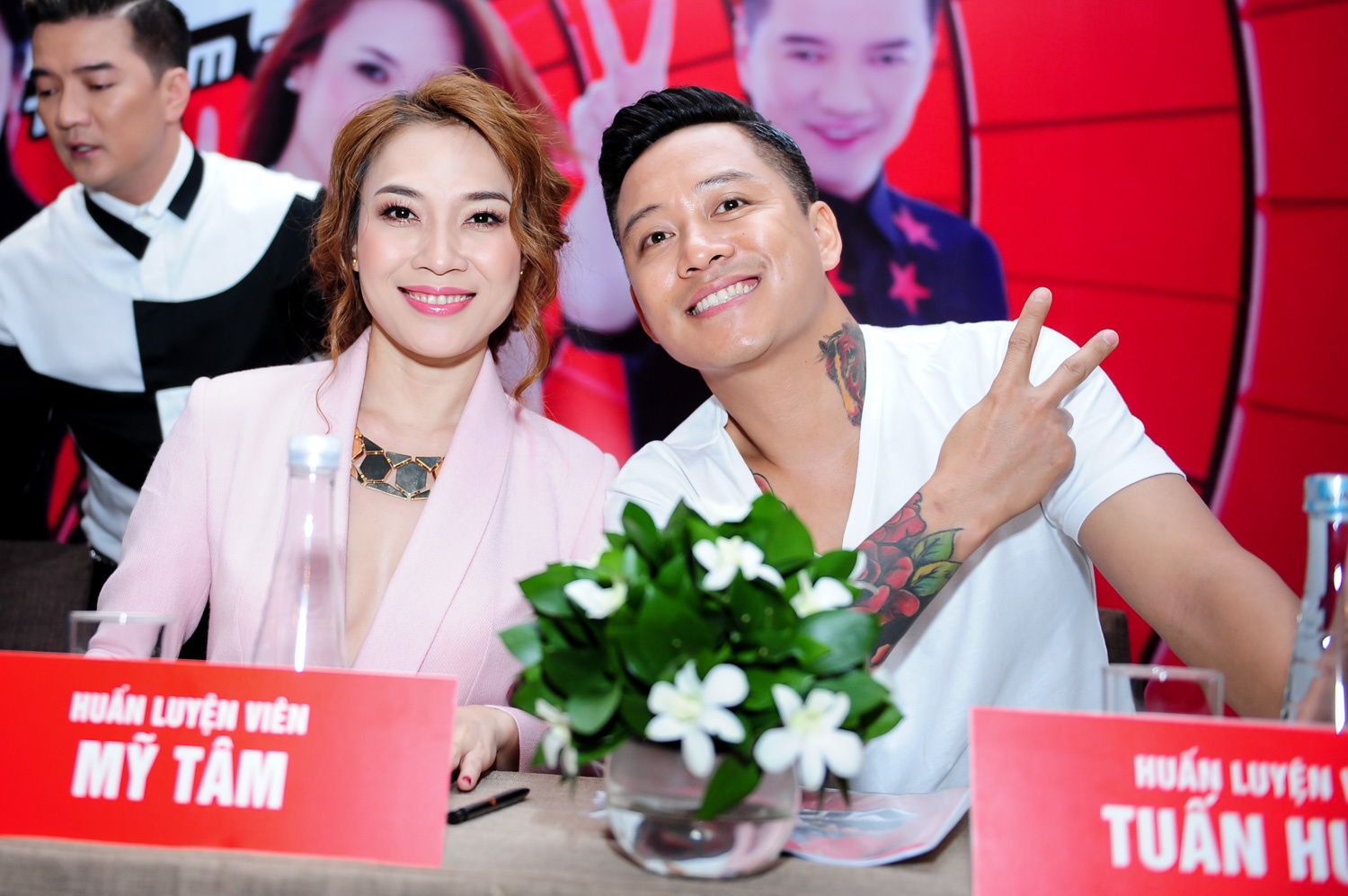 Dan HLV The Voice xuat hien rang ro truoc ngay len song hinh anh