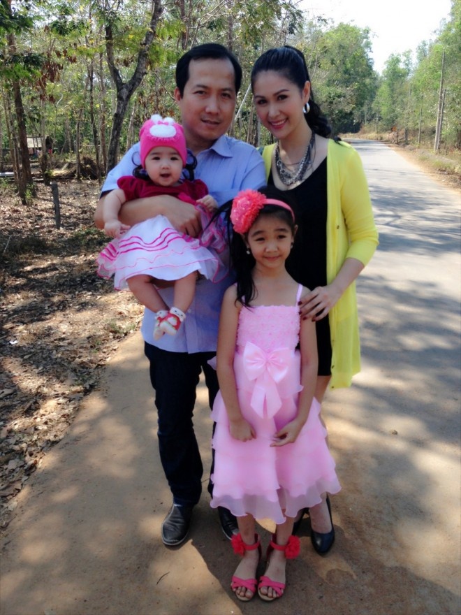 Vợ chồng diễn viên Phúc An cuối tuần thường dẫn các bé đi Thảo Cầm Viên, xem phim hoạt hình. Những chuyến đi chơi xa của cả nhà thường là Phan Thiết hoặc Đà Lạt.