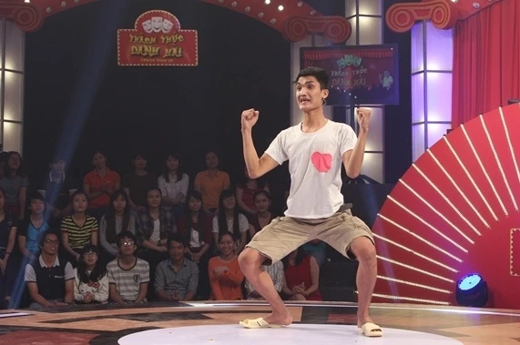 Mac Van Khoa khien Tran Thanh ne phuc hinh anh