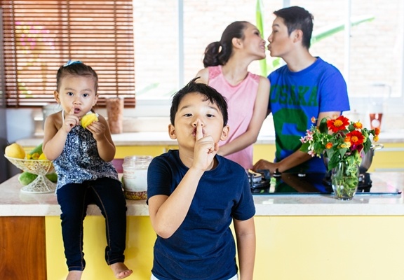 Hoang Bach trai long ve vo dep con ngoan hinh anh