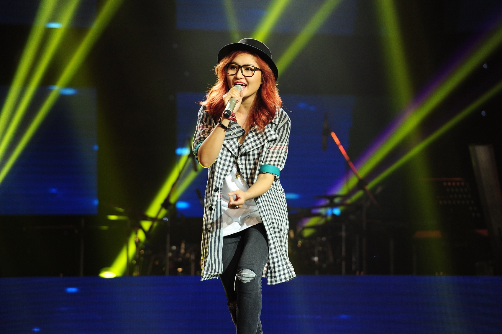 Vicky Nhung - Nobody's Perfect hinh anh