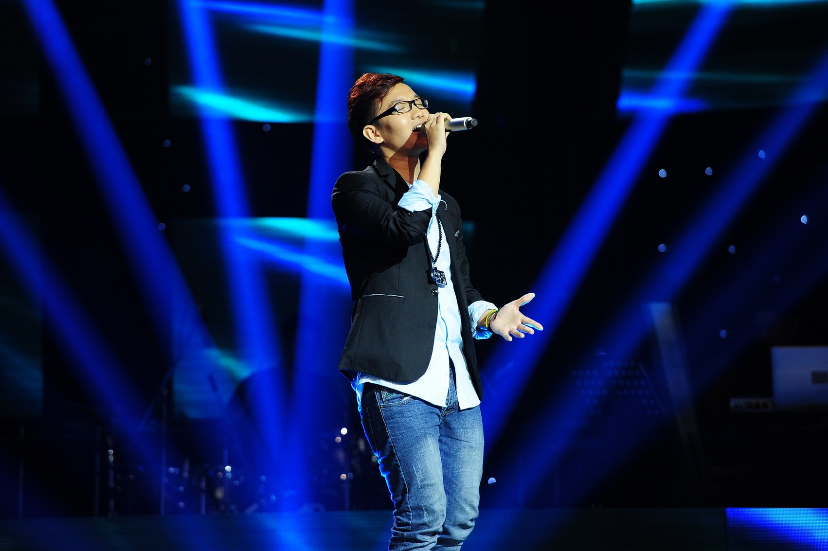 Hoang Dung - Mua yeu dau hinh anh