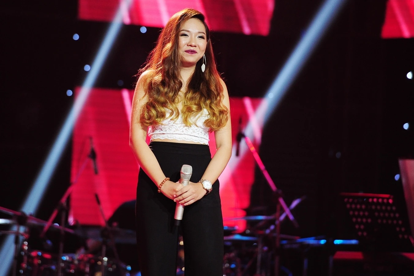 Cô gái 22 tuổi Nguyễn Quỳnh Như thể hiện chất giọng và cá tính nổi trội với ca khúc Hallelujah I Love Him So. Với giọng hát pha chất khàn cùng cách luyến láy đầy ngẫu hứng, hiện đại, Quỳnh Như khiến Tuấn Hưng và Thu Phương phải bấm nút xoay ghế.