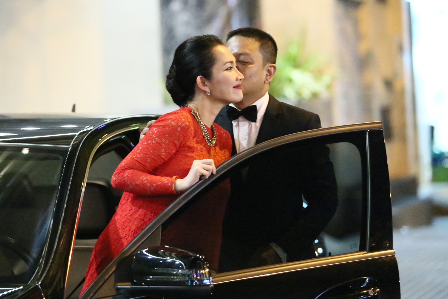 Kim Hien tu lai xe hop du bung bau 6 thang hinh anh