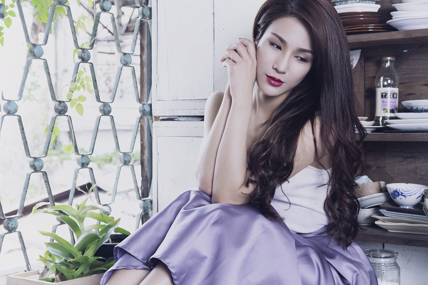 Diep Lam Anh goi cam voi mot khoe lung tran hinh anh