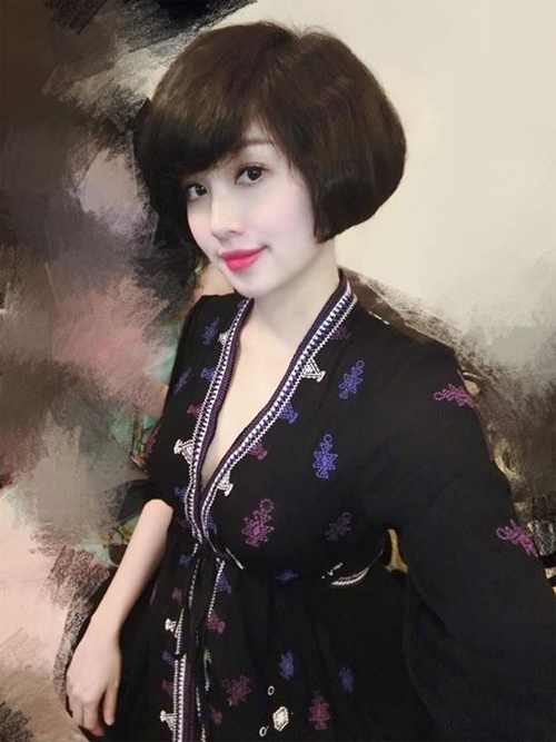 Hình ảnh xinh đẹp của Tâm Tít khi đang mang bầu tháng thứ 8.