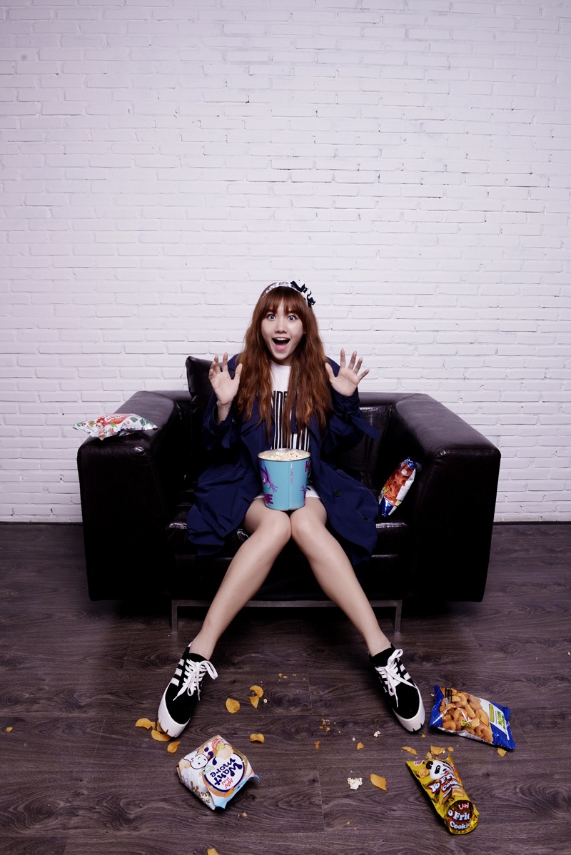 Riêng MV Lời tỏ tình sẽ sớm ra mắt khán giả trong thời gian tới với nhiều hình ảnh ngọt ngào xen lẫn hài hước của đôi tình nhân.