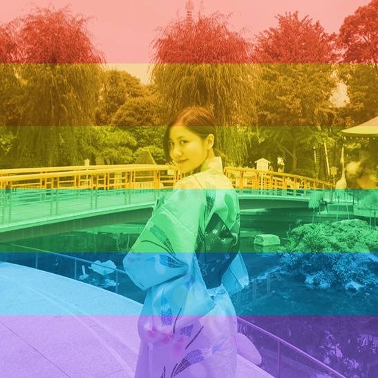 Mỹ chính thức hợp pháp hoá Hôn Nhân Đồng Giới trên toàn lãnh thổ 💚  Sáng ngày 26/06 (giờ địa phương) , Toà án tối cao Mỹ đã chính thức hợp pháp hoá hôn nhân bình đằng tại 50 tiểu bang và Quận Columbia với 5 phiếu thuận và 4 phiếu chống từ 9 vị thẩm phán . Một chiến thắng mang tính lịch sử cho cộng đồng LGBT Mỹ 💛❤💚💙💜 P/s : Happy rainbow lifeeee 🎉💍 Chúc mừng các chế 💚 Và mong rằng điều này cũng sẽ sớm xảy ra tại Việt Nam 😄 ...